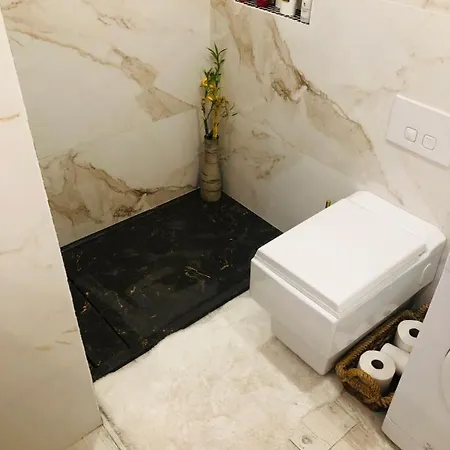 Residencial Bajo Con Jardin Y Jacuzzi Privado Calahonda Royale