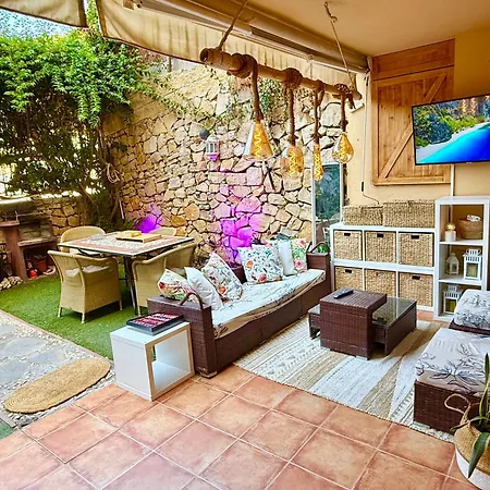 Private Garden Jacuzzi & Relax In Calahonda *
