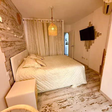 Apartment Private Garden Jacuzzi & Relax In Calahonda *