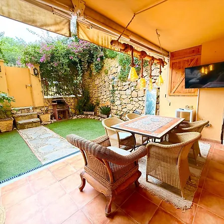 Private Garden Jacuzzi & Relax In Calahonda דירה