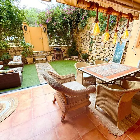 Private Garden Jacuzzi & Relax In Calahonda *