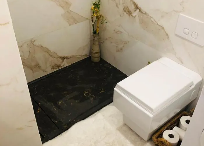 Residencial Bajo Con Jardin Y Jacuzzi Privado Calahonda Royale