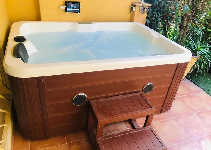 Residencial Bajo Con Jardin Y Jacuzzi Privado Calahonda Royale ماربيا