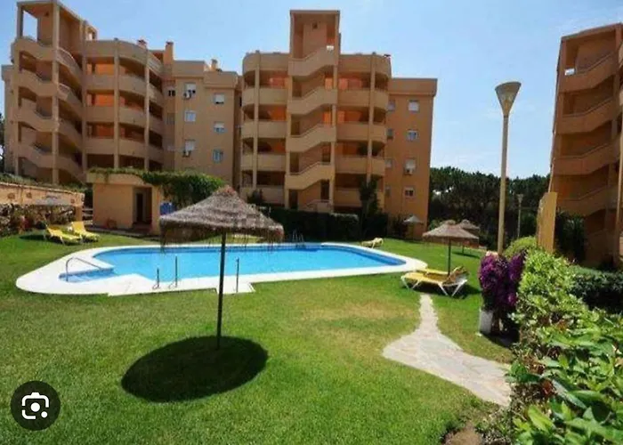 شقة Residencial Bajo Con Jardin Y Jacuzzi Privado Calahonda Royale