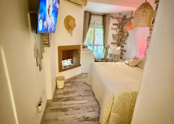 Residencial Bajo Con Jardin Y Jacuzzi Privado Calahonda Royale شقة