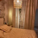 Appartamento Luxurious, Exclusive 2 Bedrooms Apt With Private Garden And Jacuzzi Spa *