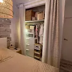 Luxurious, Exclusive 2 Bedrooms Apt With Private Garden And Jacuzzi Spa *
