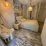 Luxurious, Exclusive 2 Bedrooms Apt With Private Garden And Jacuzzi Spa Appartamento
