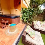 Private Garden Jacuzzi & Relax In Calahonda Apartamento