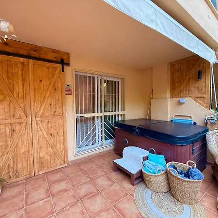 Residencial Bajo Con Jardin Y Jacuzzi Privado Calahonda Royale Appartement